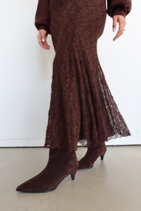 Altı Pileli Uzun Dantel Etek