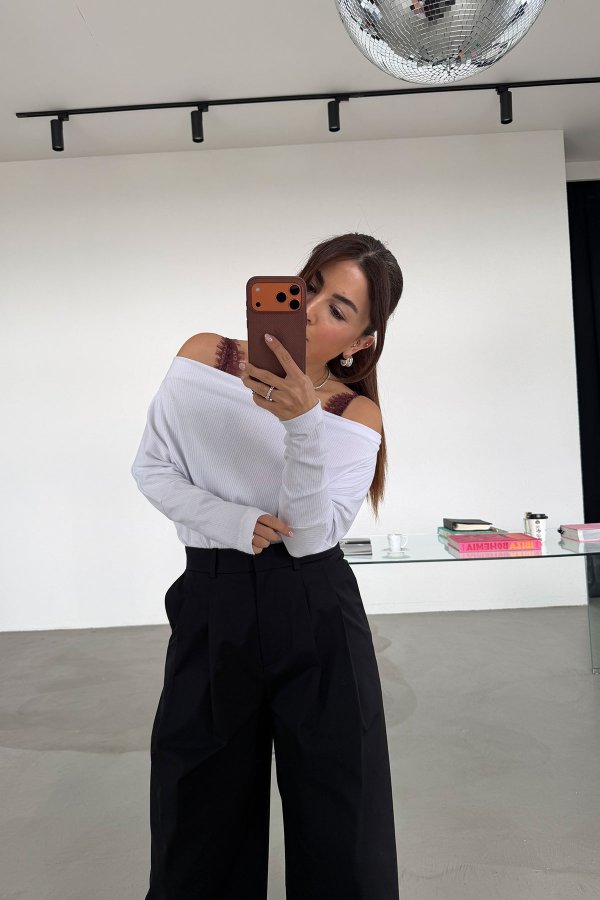 Kayık Yaka Kendinden Fitilli Bluz