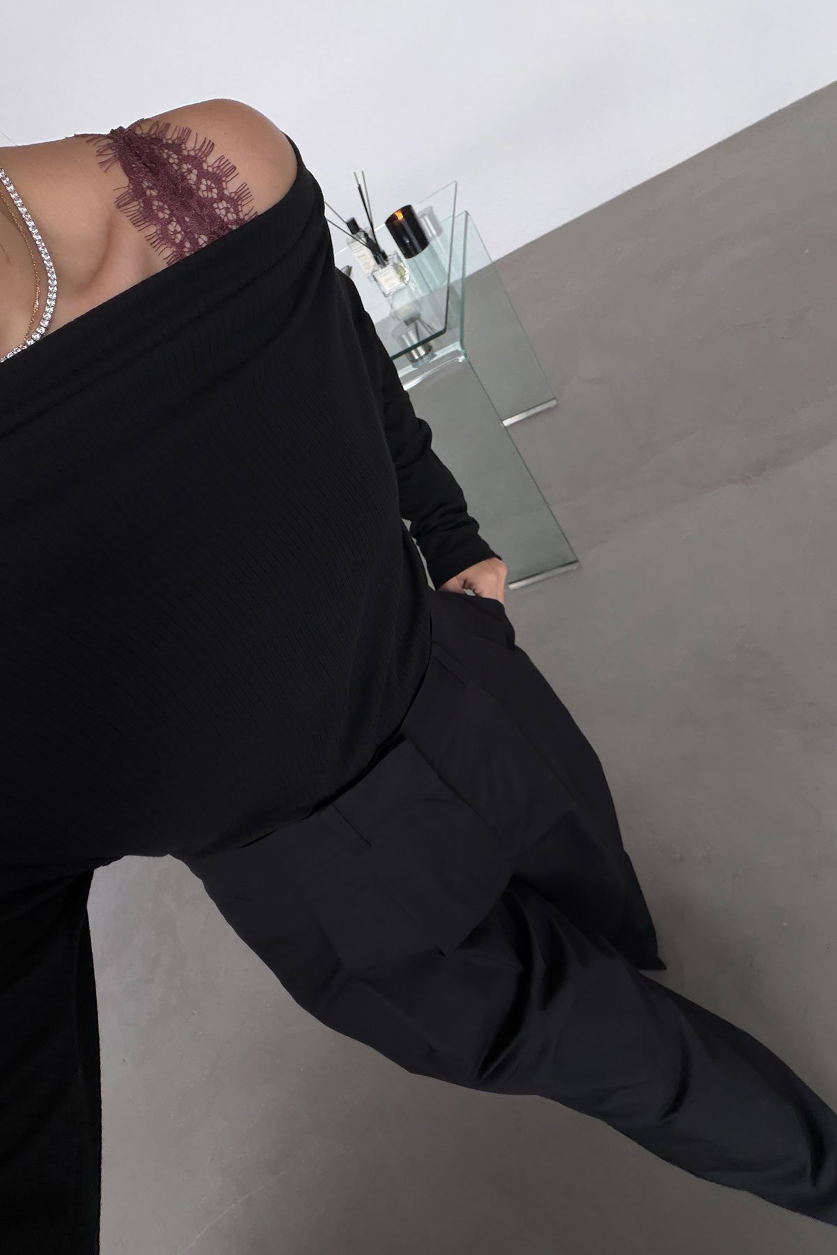 Kayık Yaka Kendinden Fitilli Bluz