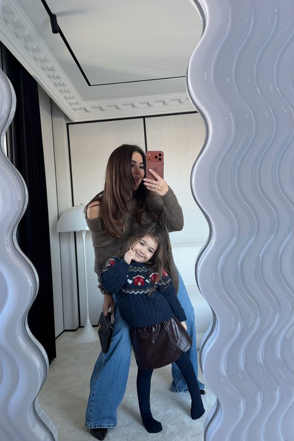 Madonna Yaka Asimetrik Kesim Kazak