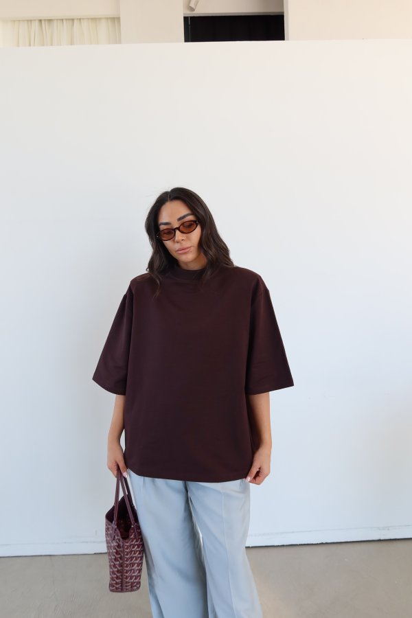 Omuzu Vatkalı Oversize Tişört