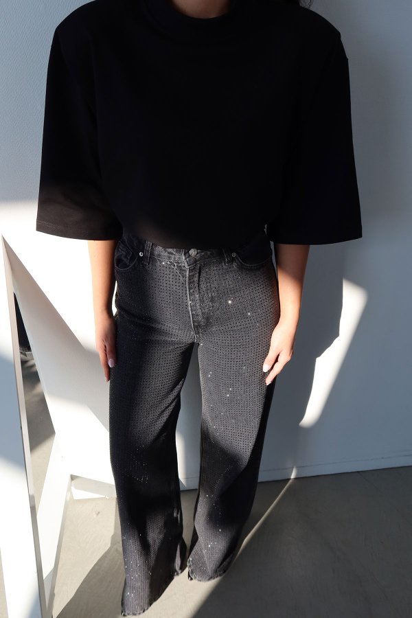 Omuzu Vatkalı Oversize Tişört