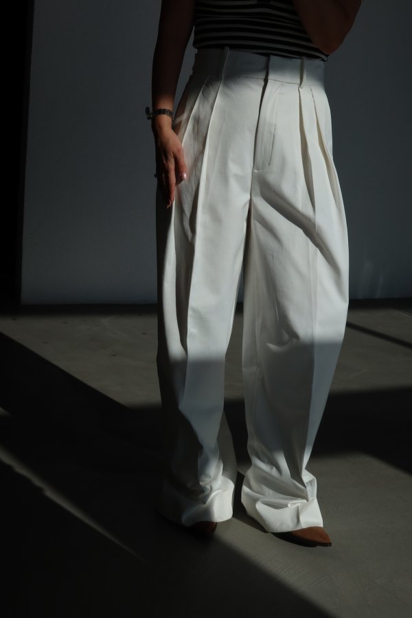 Çift Pileli Geniş Kalıp Pantolon