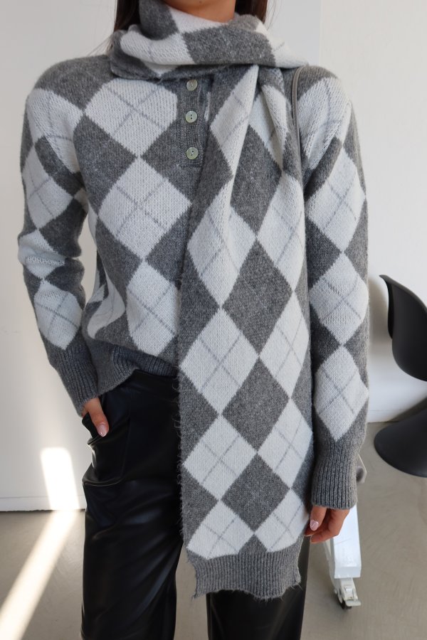 Polo Yaka Baklava Desenli Atkılı Kazak