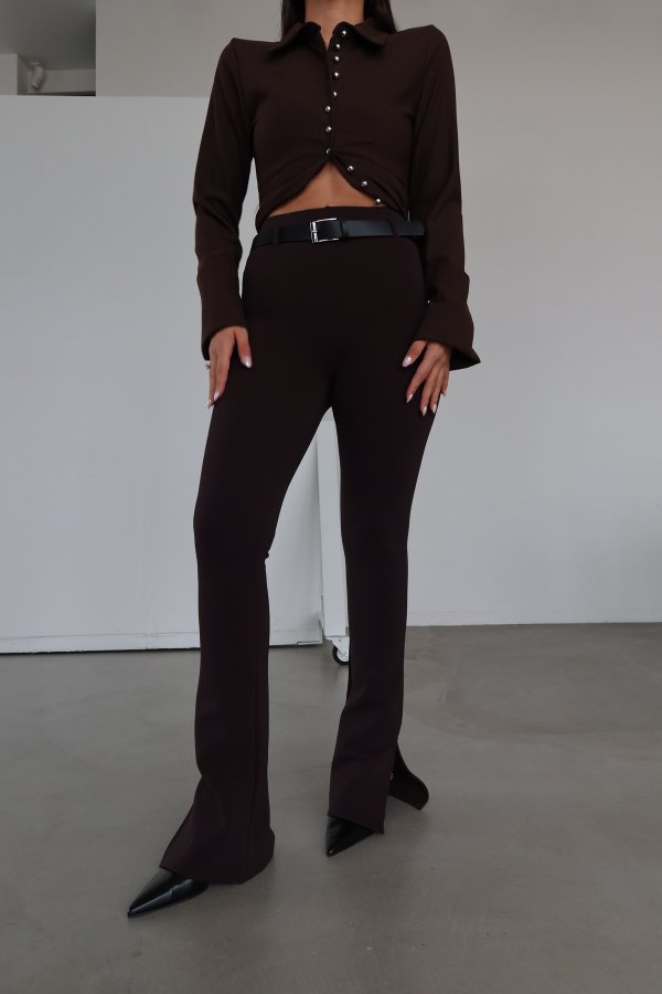 Paçası Yırtmaçlı Kemerli Pantolon