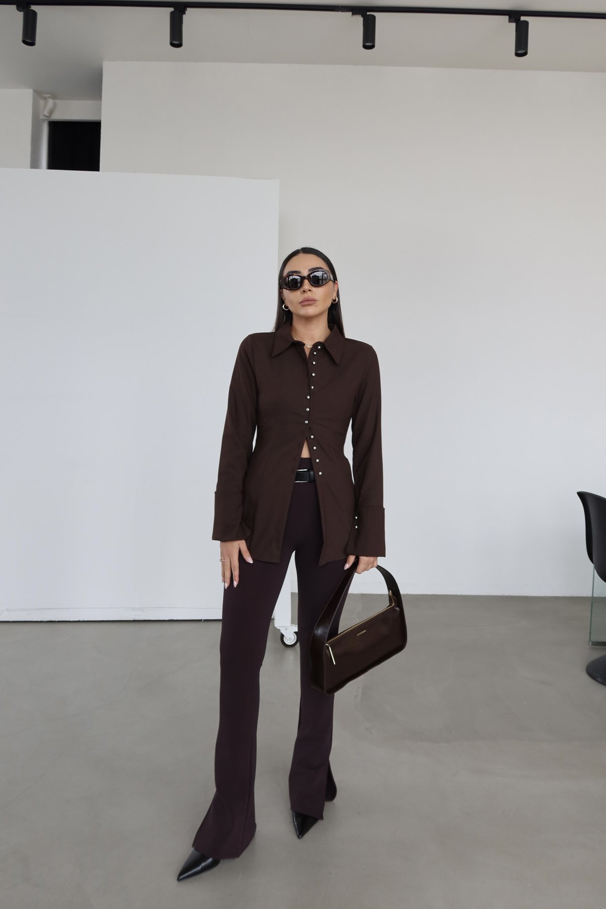 Paçası Yırtmaçlı Kemerli Pantolon