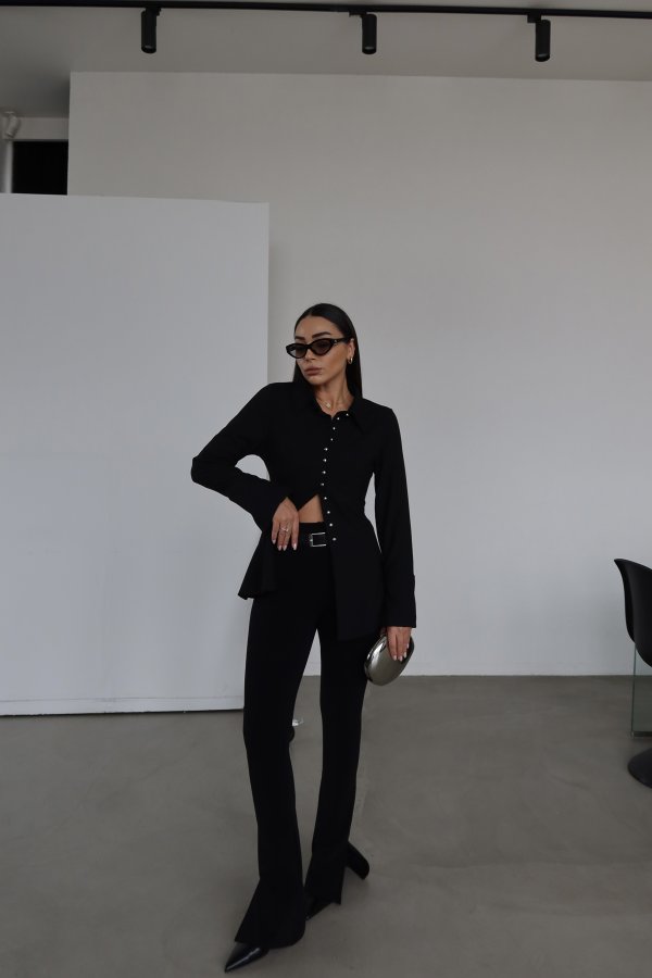 Paçası Yırtmaçlı Kemerli Pantolon