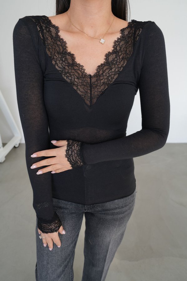 V Yaka Dantelli Kaşmir Bluz