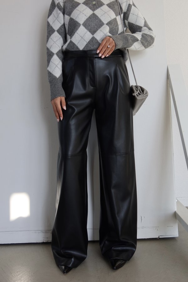 Pileli Bol Paça Deri Pantolon