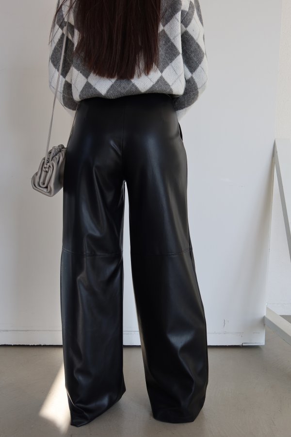 Pileli Bol Paça Deri Pantolon