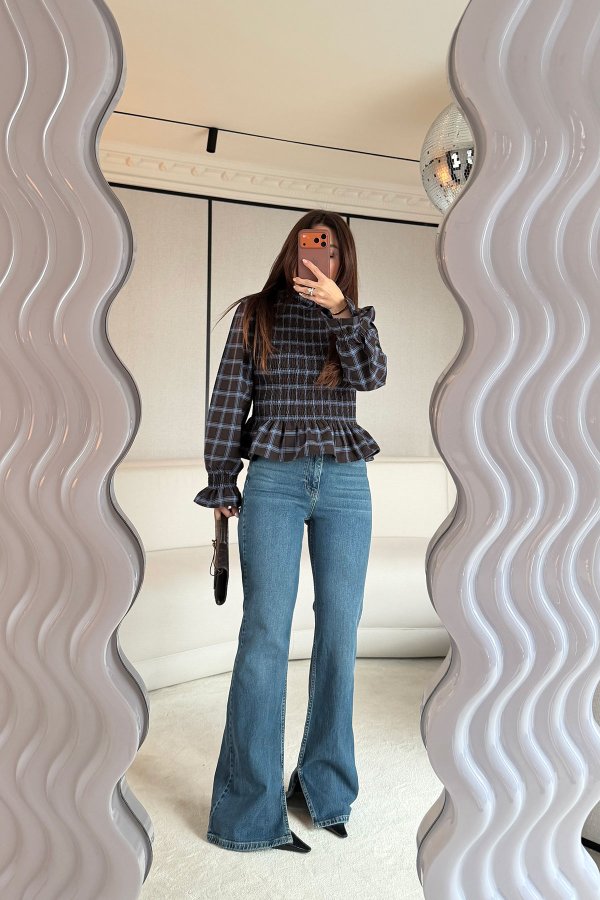 Paçası Yırtmaçlı Flare Jean