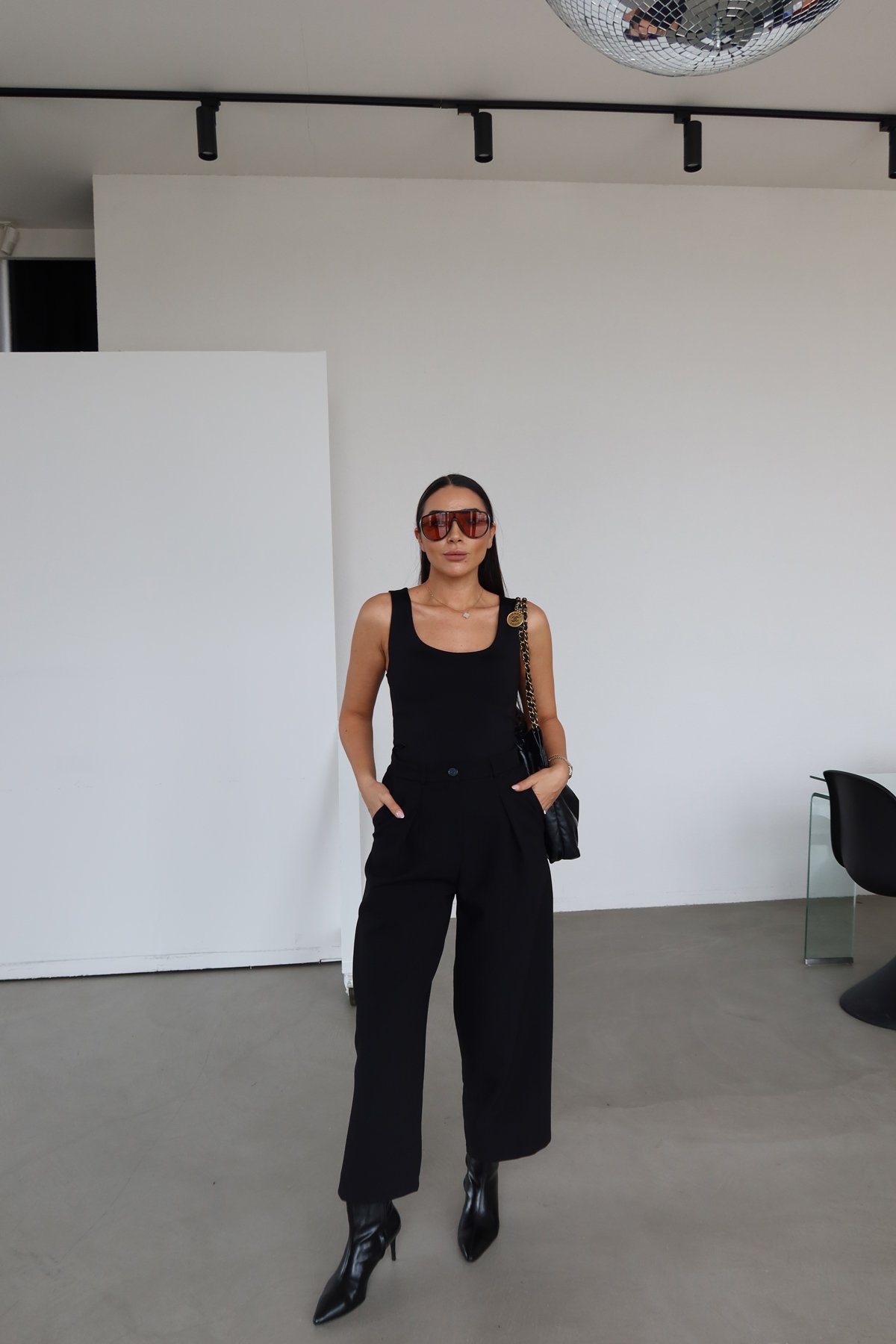 Kalın Askılı U Yaka Atlet