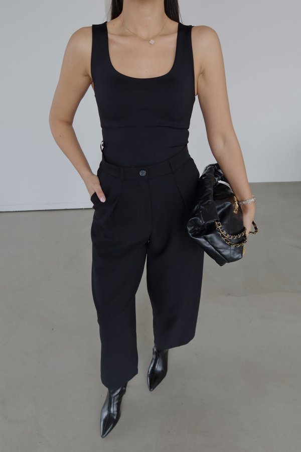 Kalın Askılı U Yaka Atlet