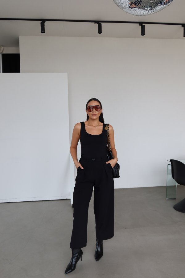 Kalın Askılı U Yaka Atlet