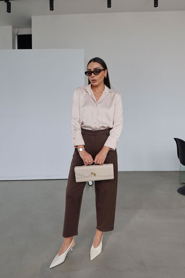 Dikiş Detaylı Yandan Cepli Kumaş Pantolon