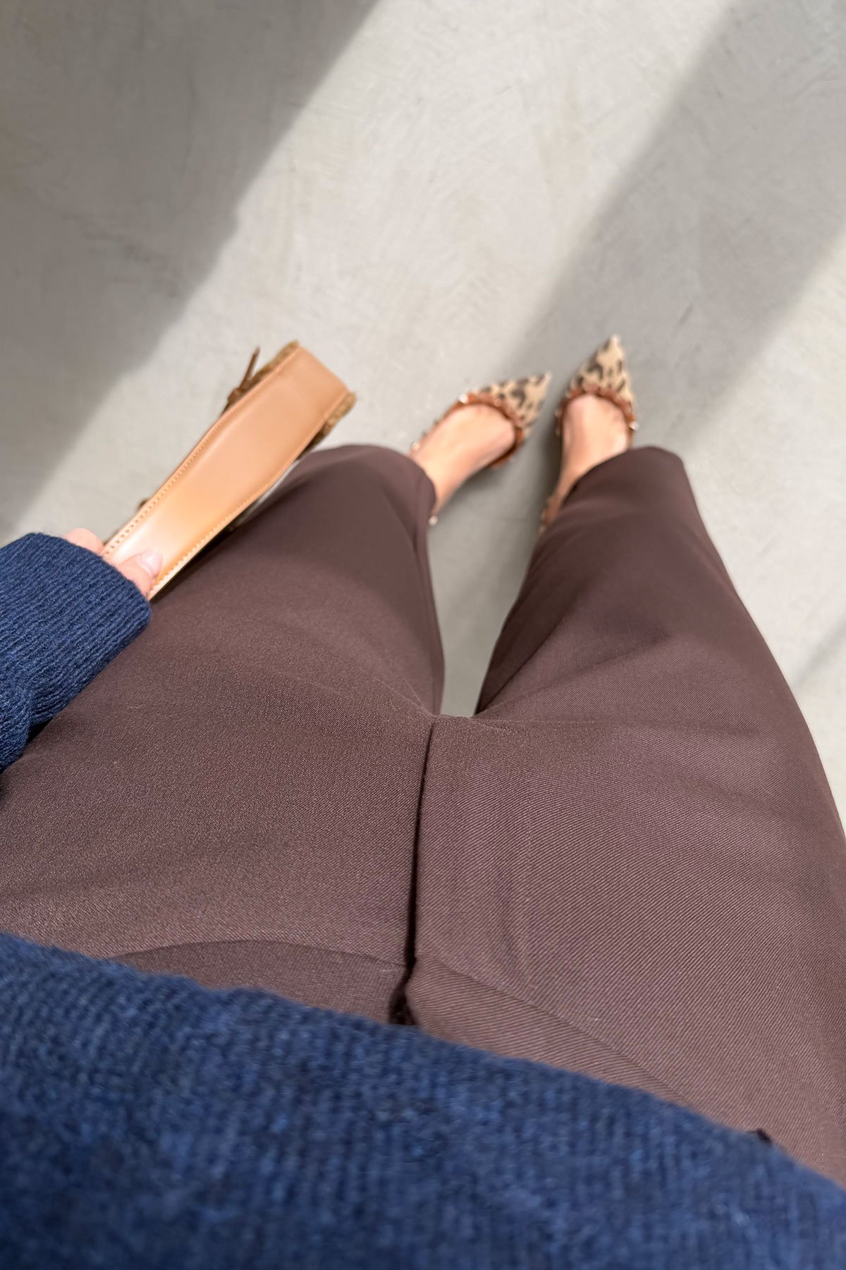 Dikiş Detaylı Yandan Cepli Kumaş Pantolon