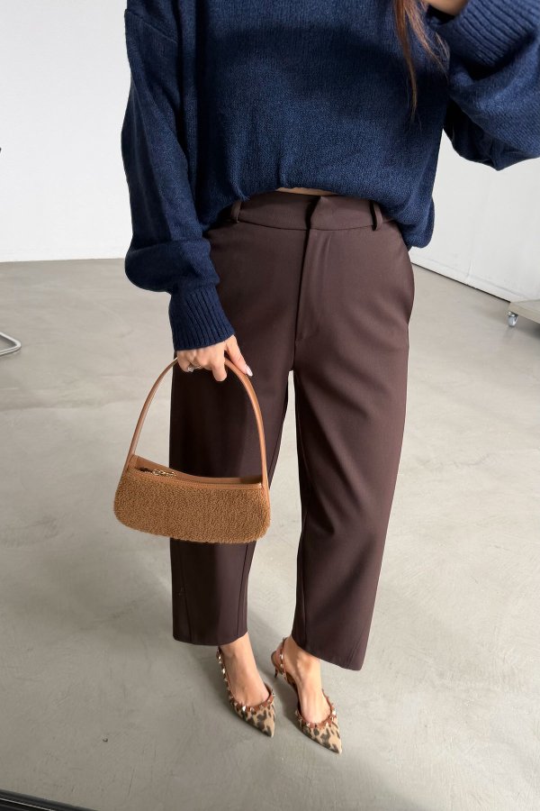 Dikiş Detaylı Yandan Cepli Kumaş Pantolon
