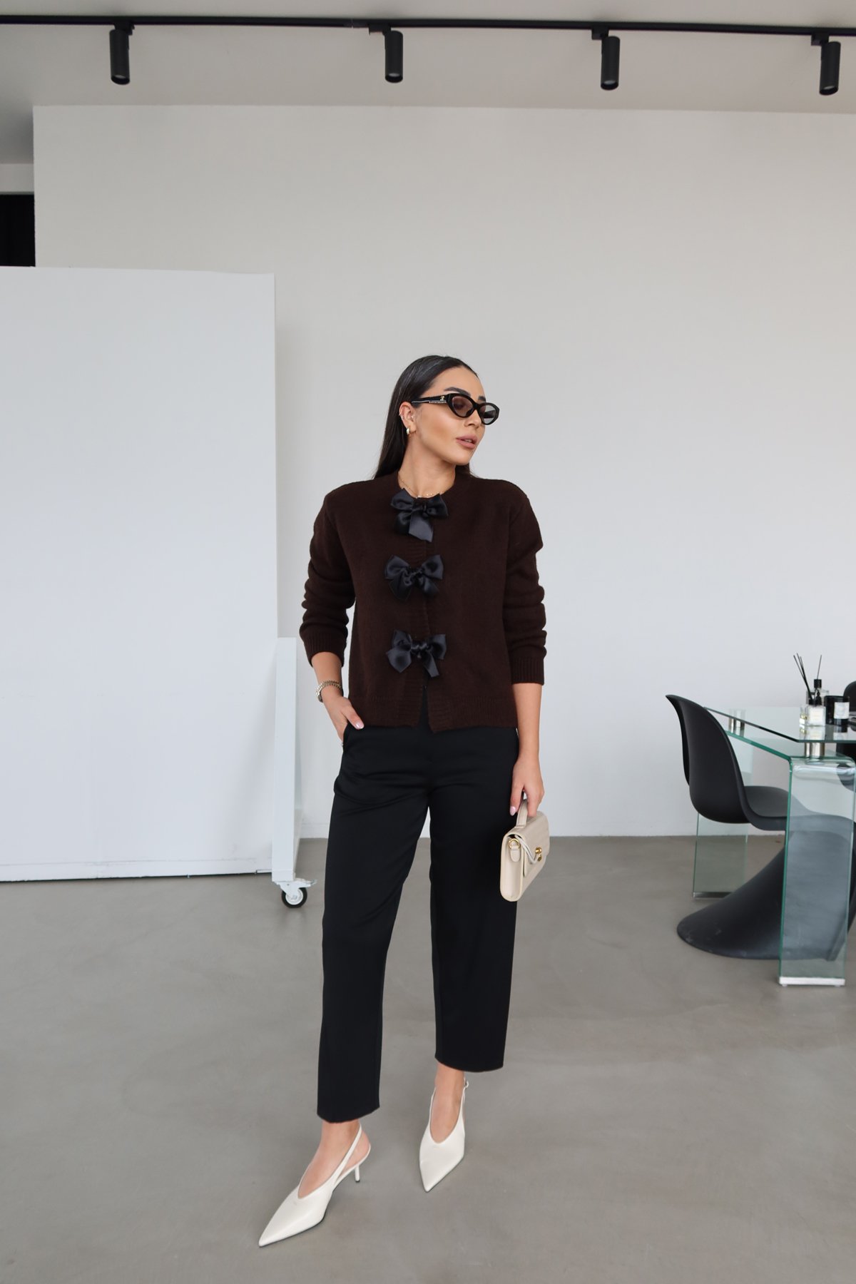 Dikiş Detaylı Yandan Cepli Kumaş Pantolon