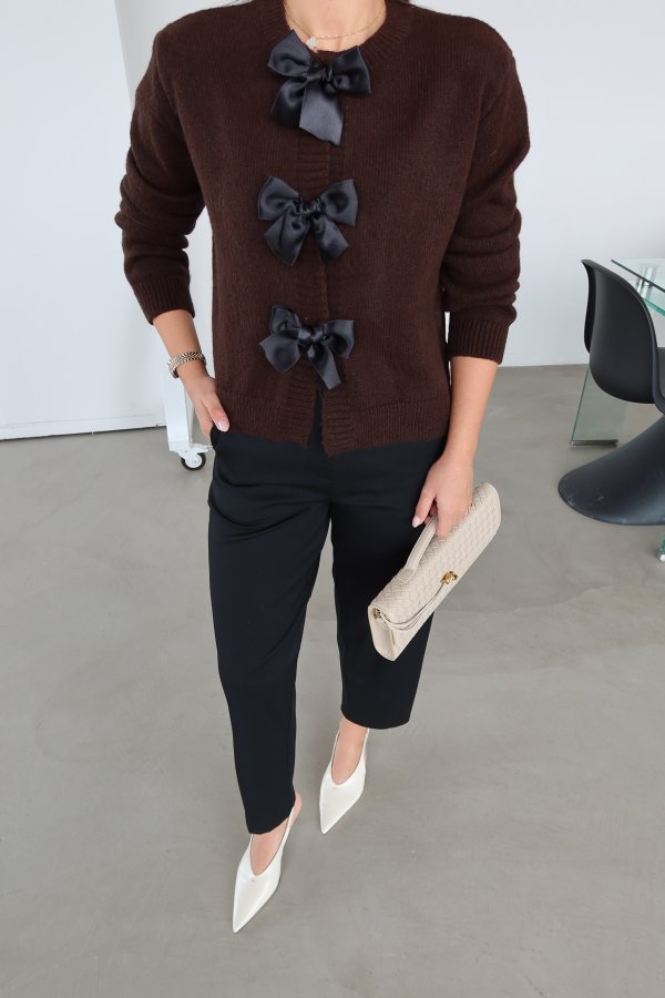 Dikiş Detaylı Yandan Cepli Kumaş Pantolon