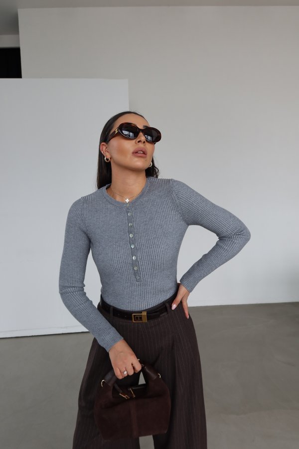 Bisiklet Yaka Düğmeli Fitilli Triko Kazak