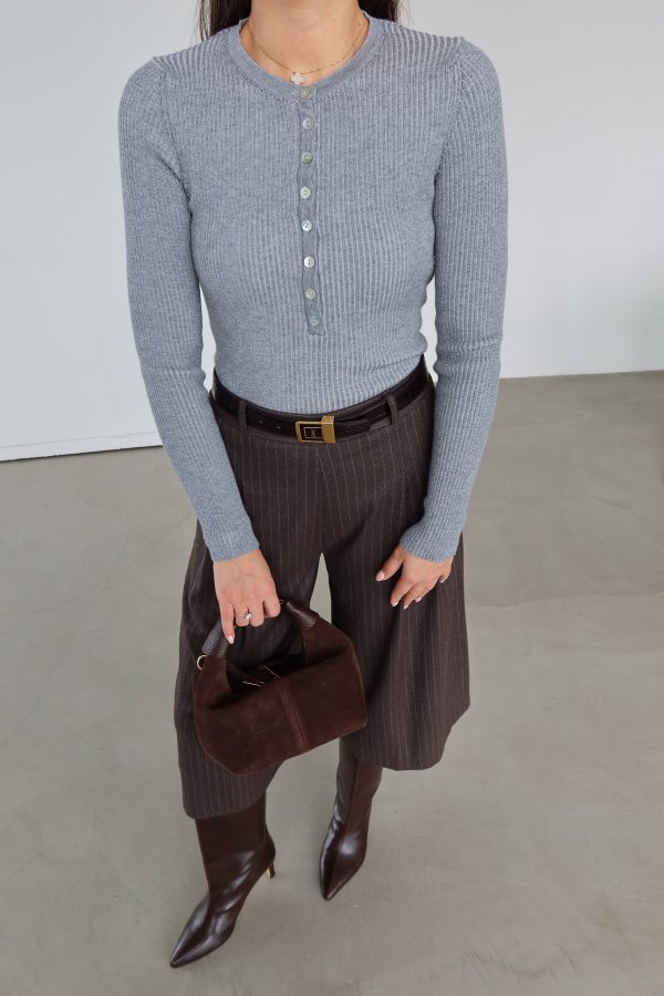 Bisiklet Yaka Düğmeli Fitilli Triko Kazak