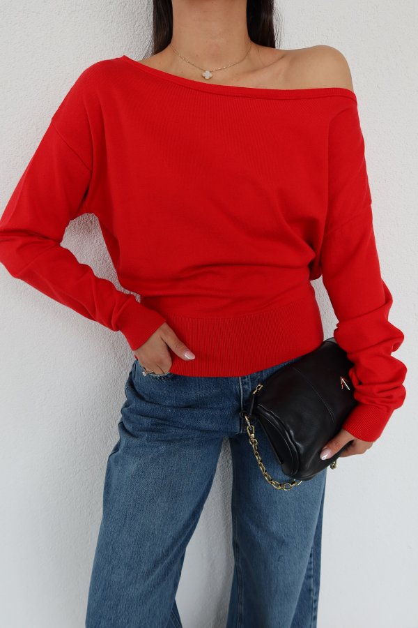 Kayık Yaka Basic Triko