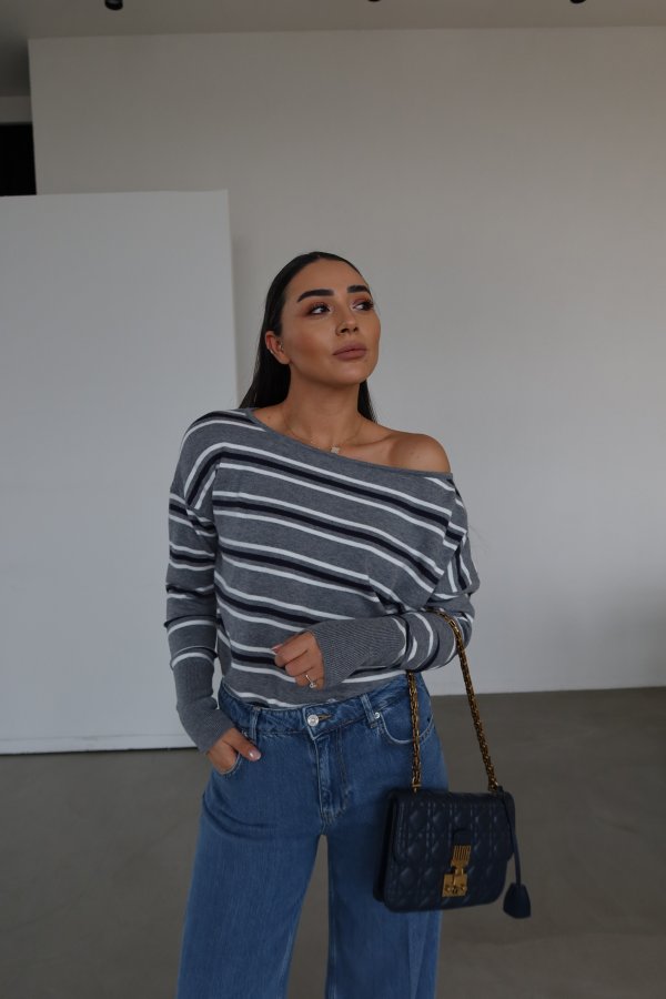 Kayık Yaka Çizgili Basic Triko