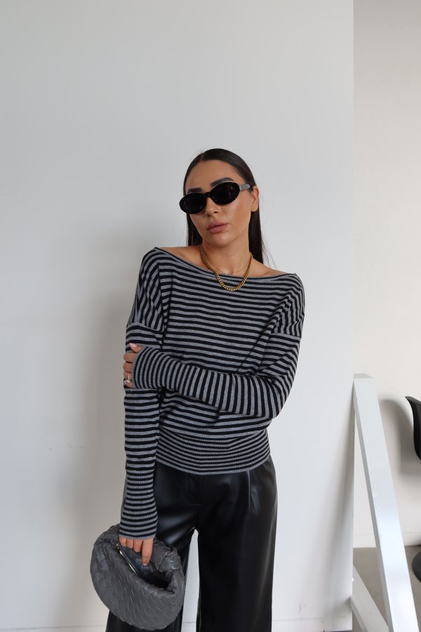 Kayık Yaka Çizgili Basic Triko