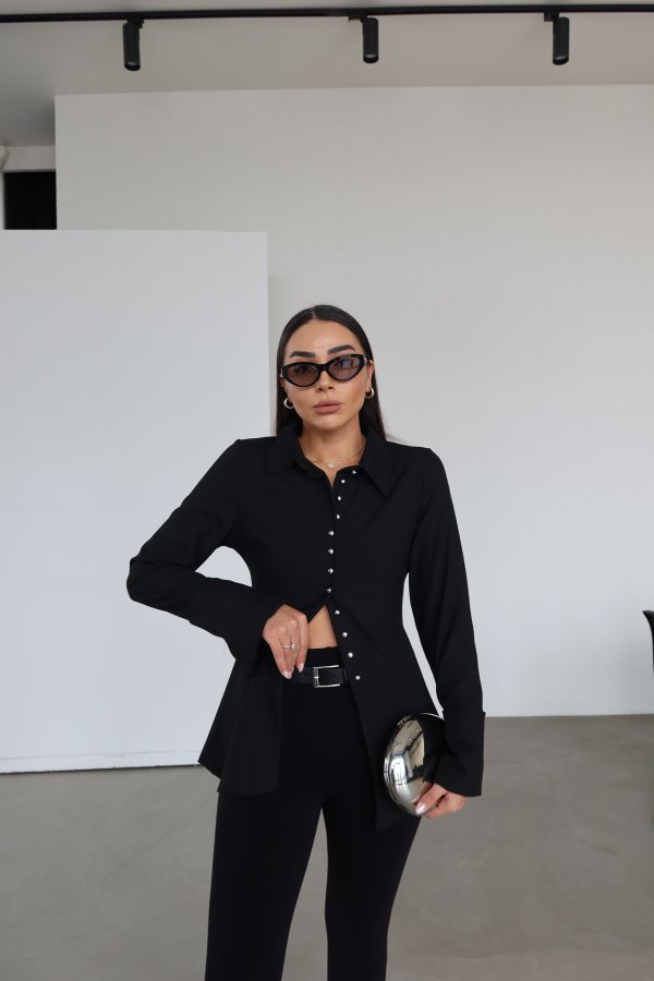 Belden Oturtmalı Gümüş Düğmeli Gömlek