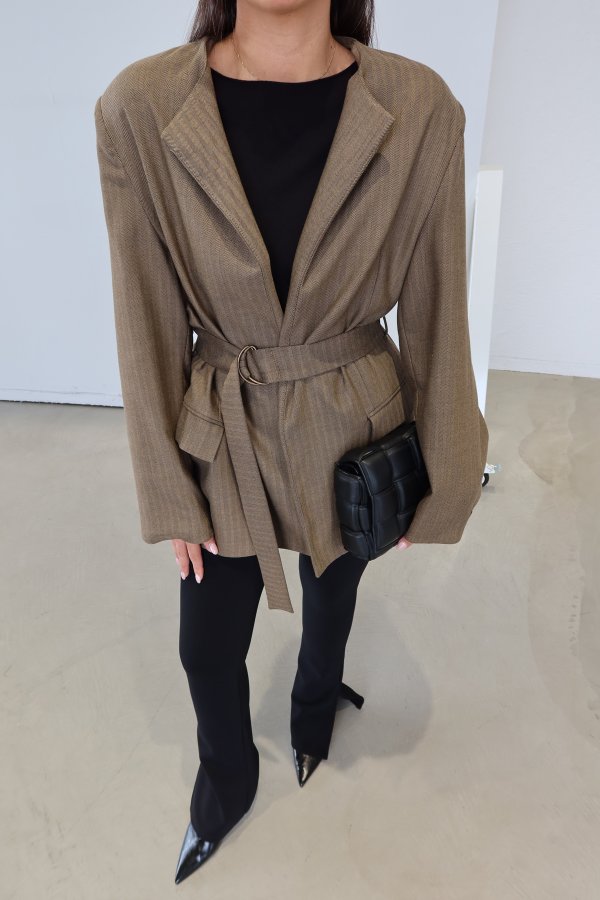 Hakim Yaka Balık Sırtı Ceket