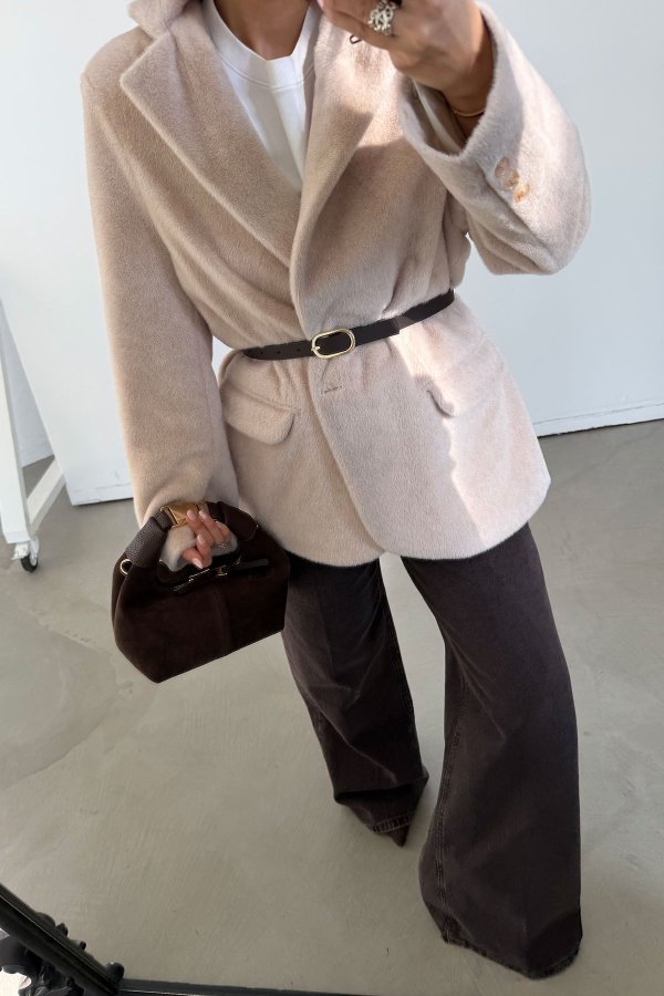 Kemerli Dokulu Blazer Ceket