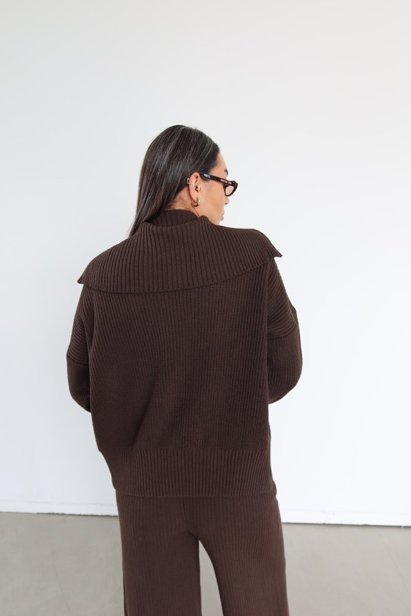 Paraşüt Kumaş Garnili Triko Takım