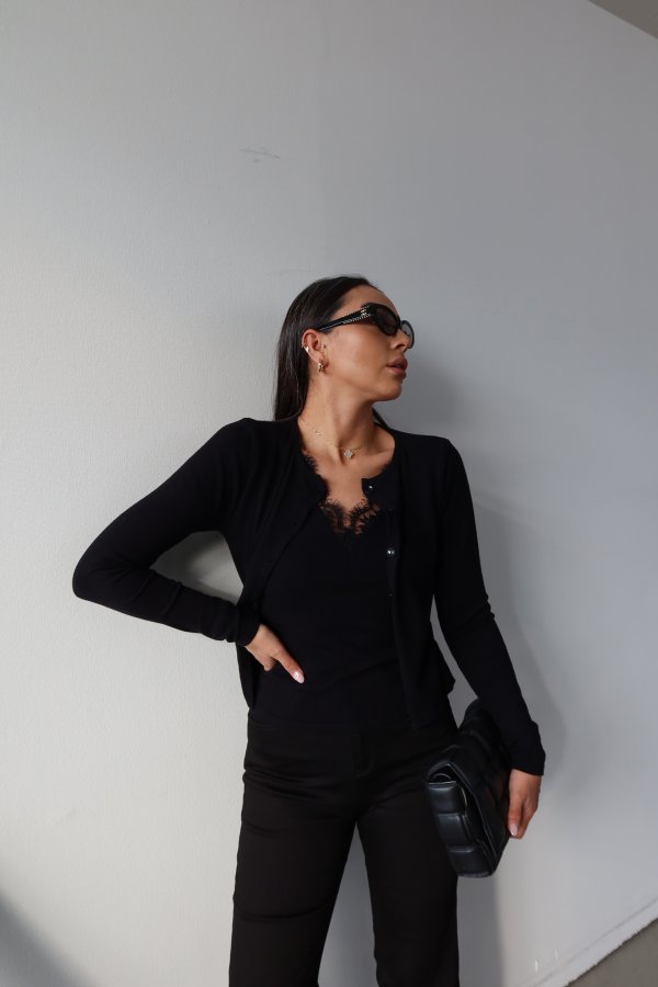 Dantel Detaylı Hırka