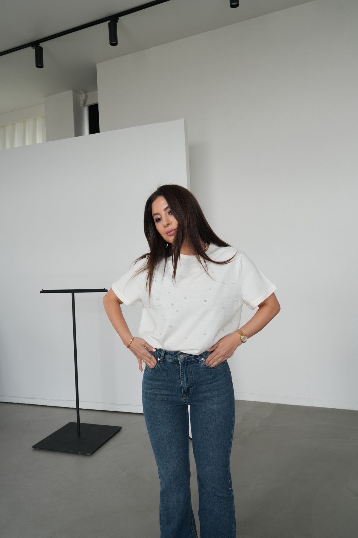 Ön Kısmı İncili Basic Tişört