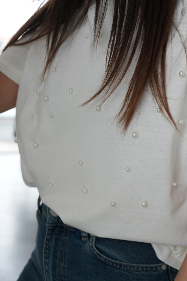 Ön Kısmı İncili Basic Tişört