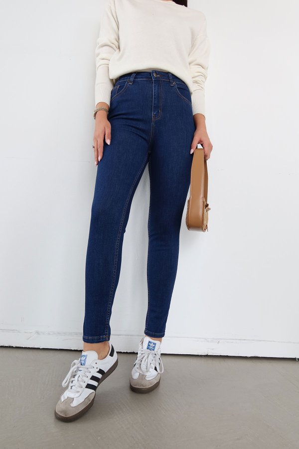 Basic Skinny Jean