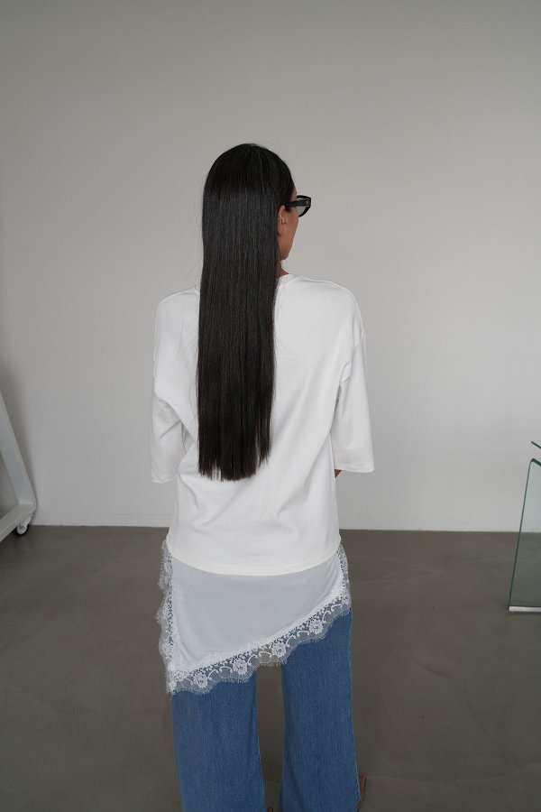 Etek Ucu Dantelli Asimetrik Kesim Elbise