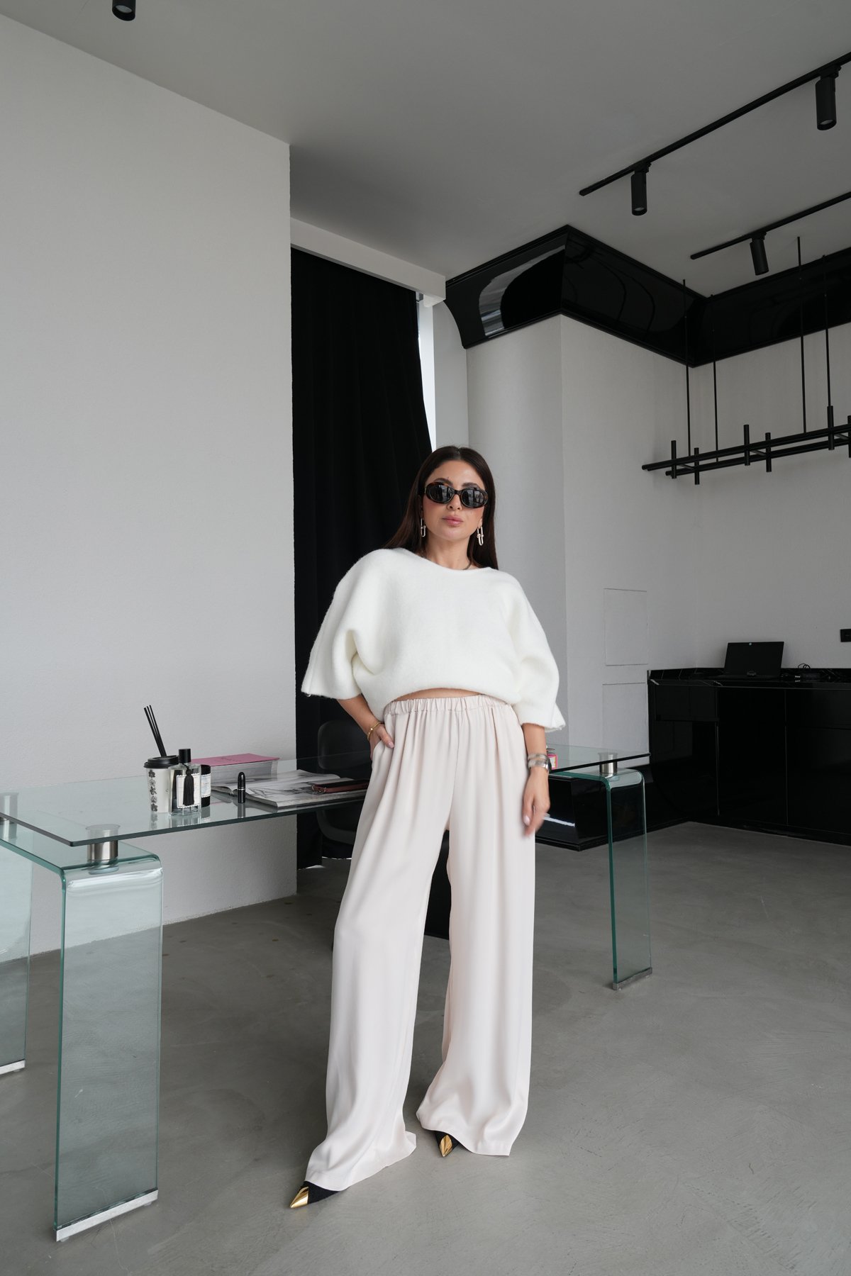 Beli Lastikli Geniş Kalıp Saten Pantolon