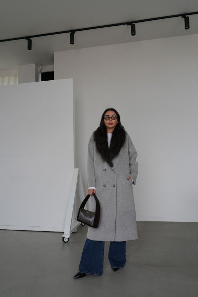 Yakası Kürklü Uzun Kaşe Kaban