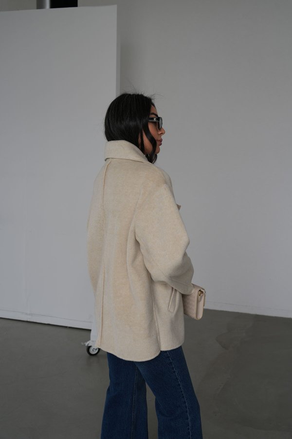 Kruvaze Yaka İki Düğmeli Kaşe Ceket