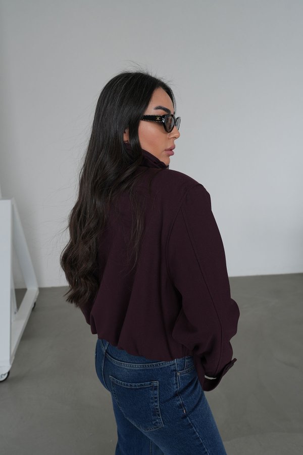 Dik Yaka Cepli Kısa Mont