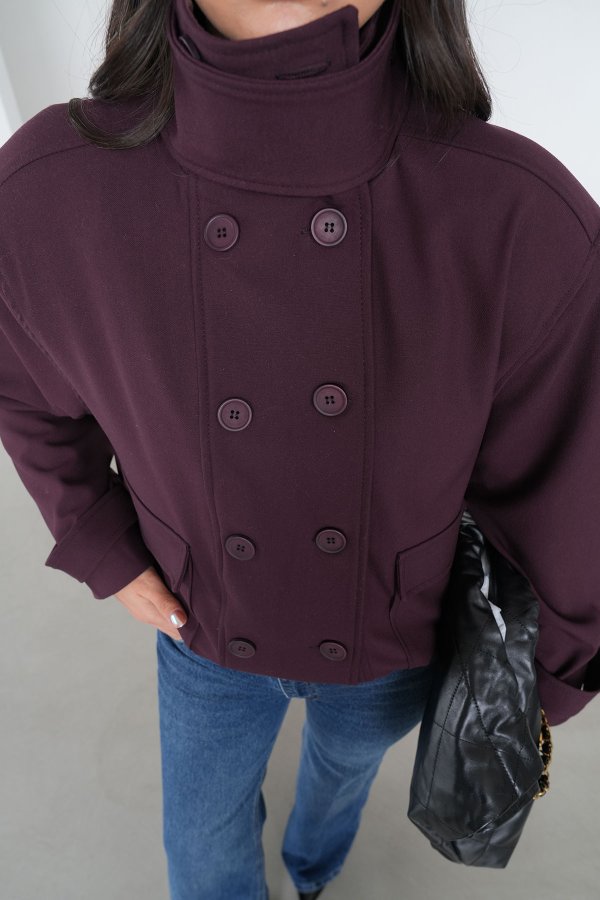 Dik Yaka Cepli Kısa Mont