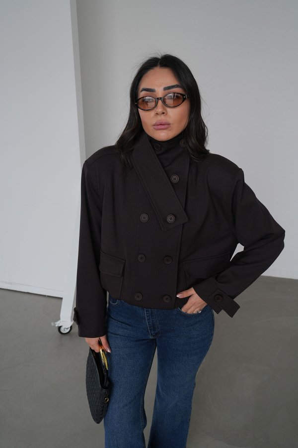 Dik Yaka Cepli Kısa Mont