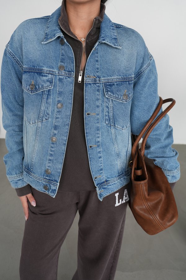 Çift Cepli Taşlamalı Basic Denim Ceket