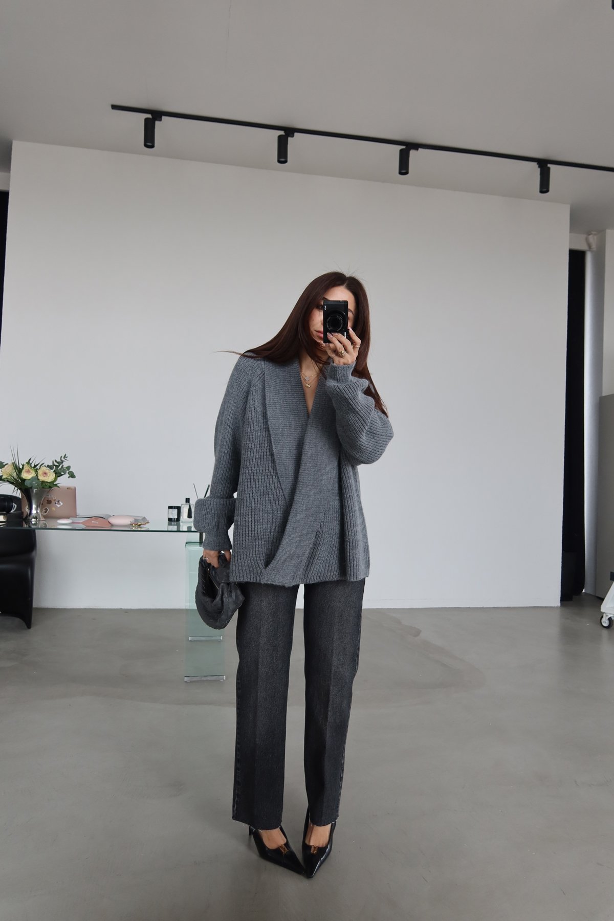 Paçası Kesik Taşlamalı Straight Fit Jean