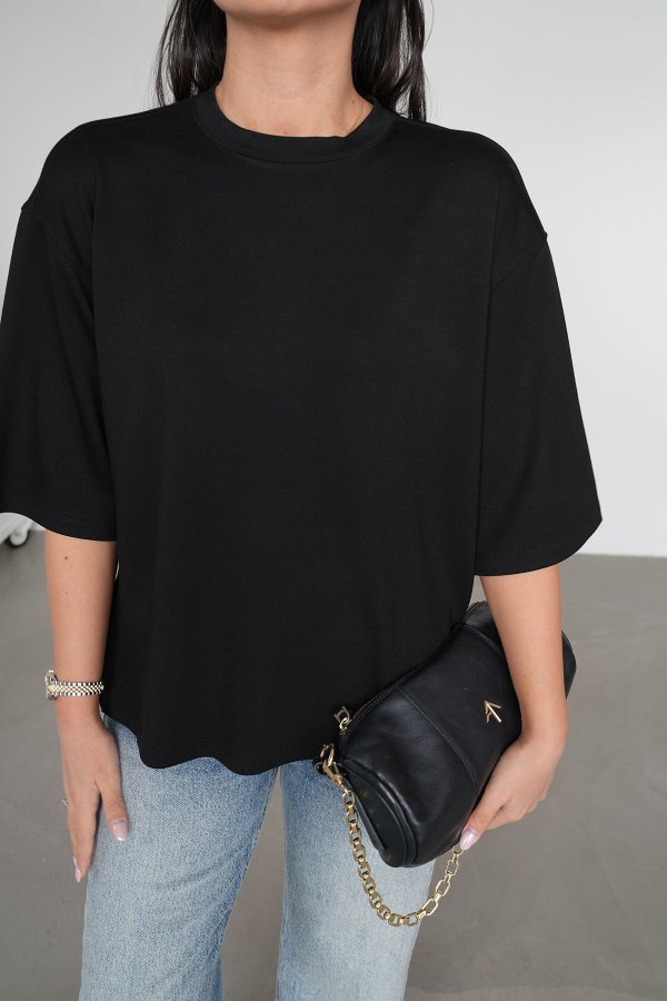 Yanı Yırtmaçlı Oversize Basic Tshirt