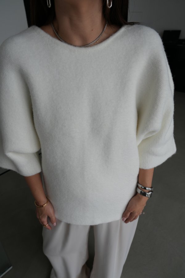 Sırtı Dantel Detaylı Triko Kazak