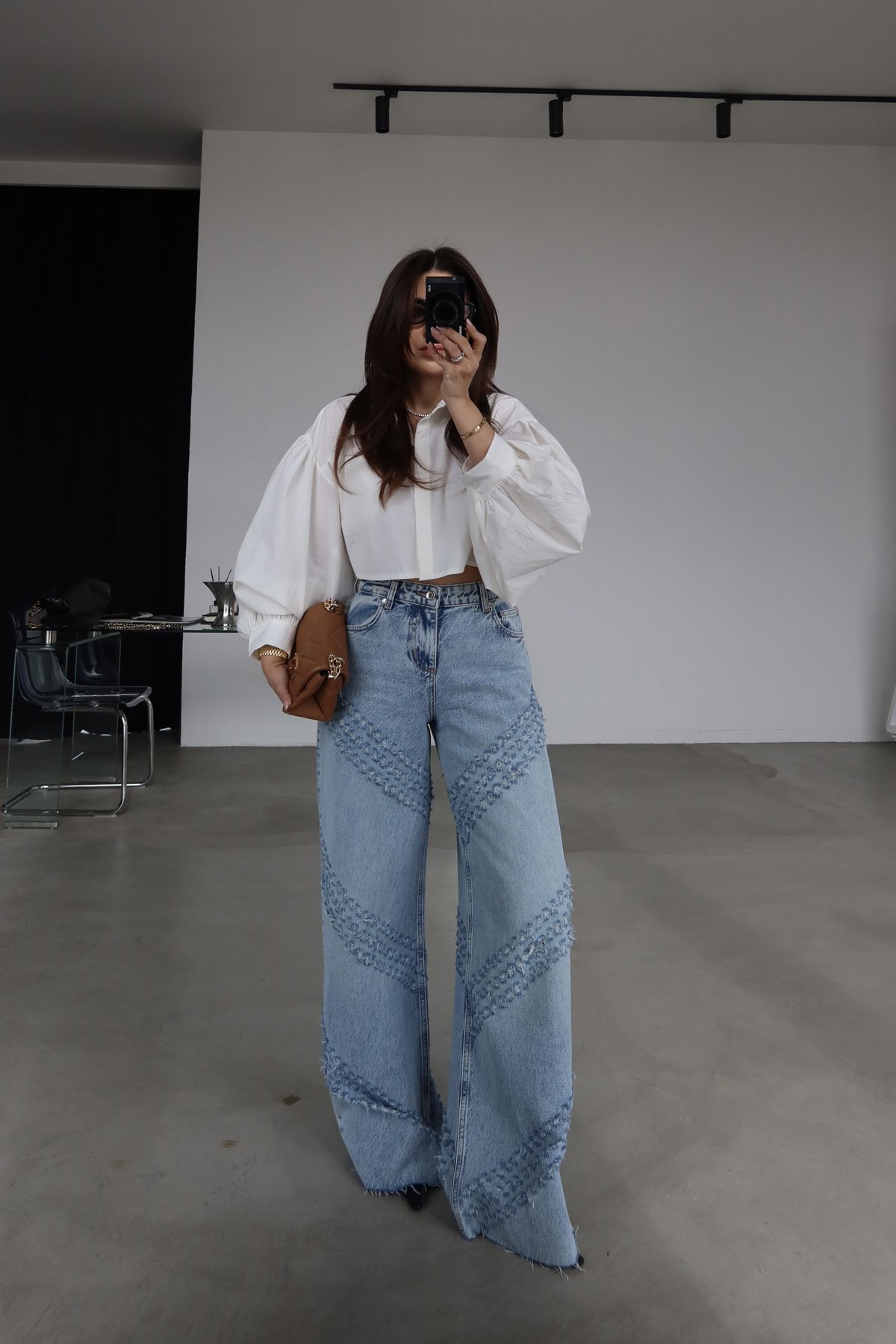 Lazer Kesikli Geniş Kalıp Jean