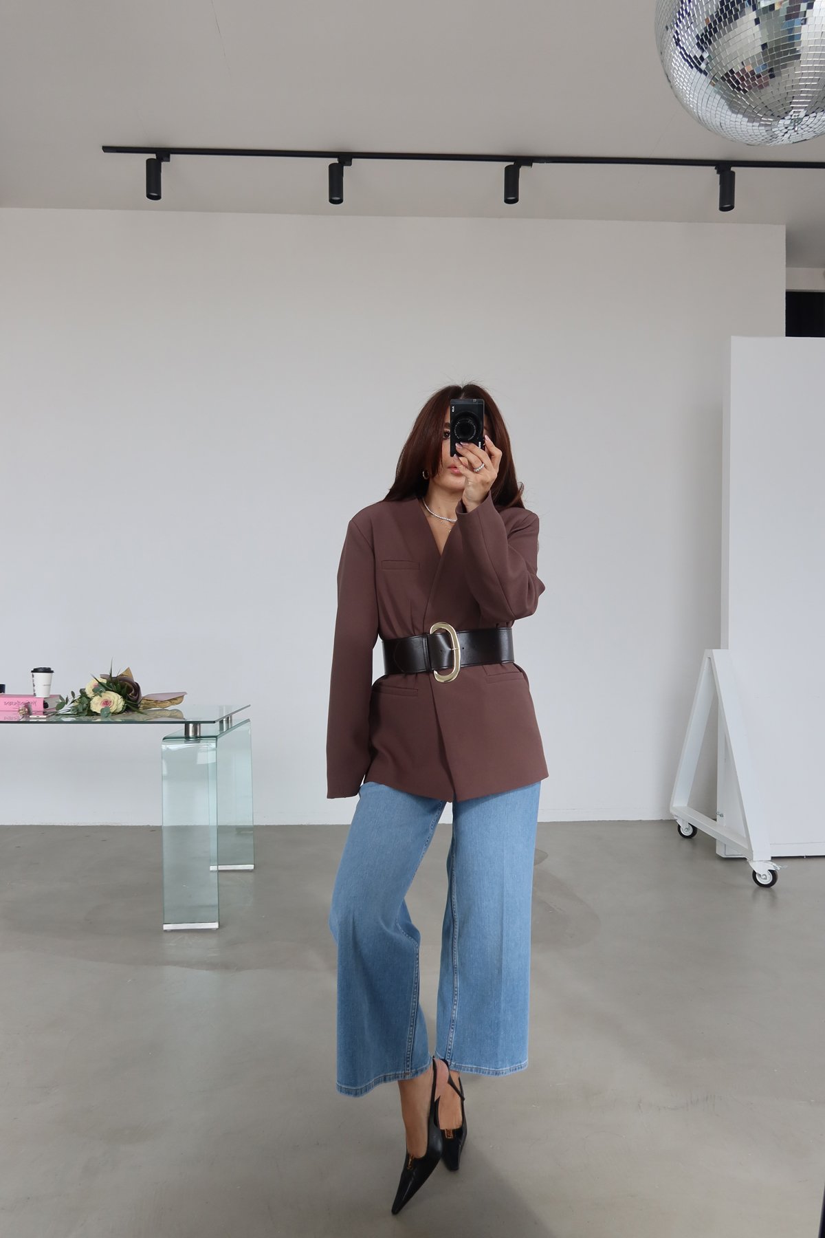 Kalın Kemerli Atlas Ceket