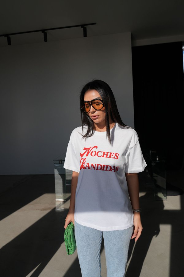 Noches Bandidas Baskılı Tshirt